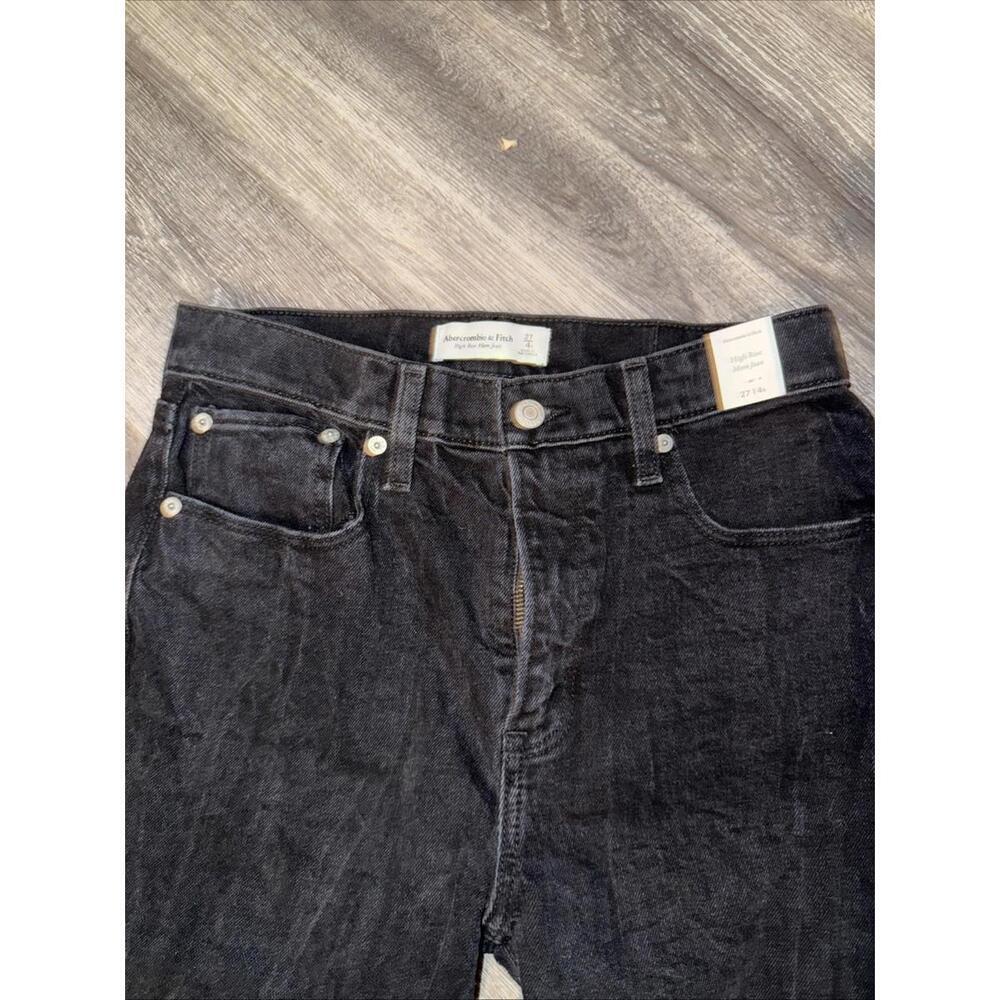 Abercrombie & Fitch High Rise Mom Jean Black Size 27 / 4S Frayed Hems Distressed - Picture 5 of 6